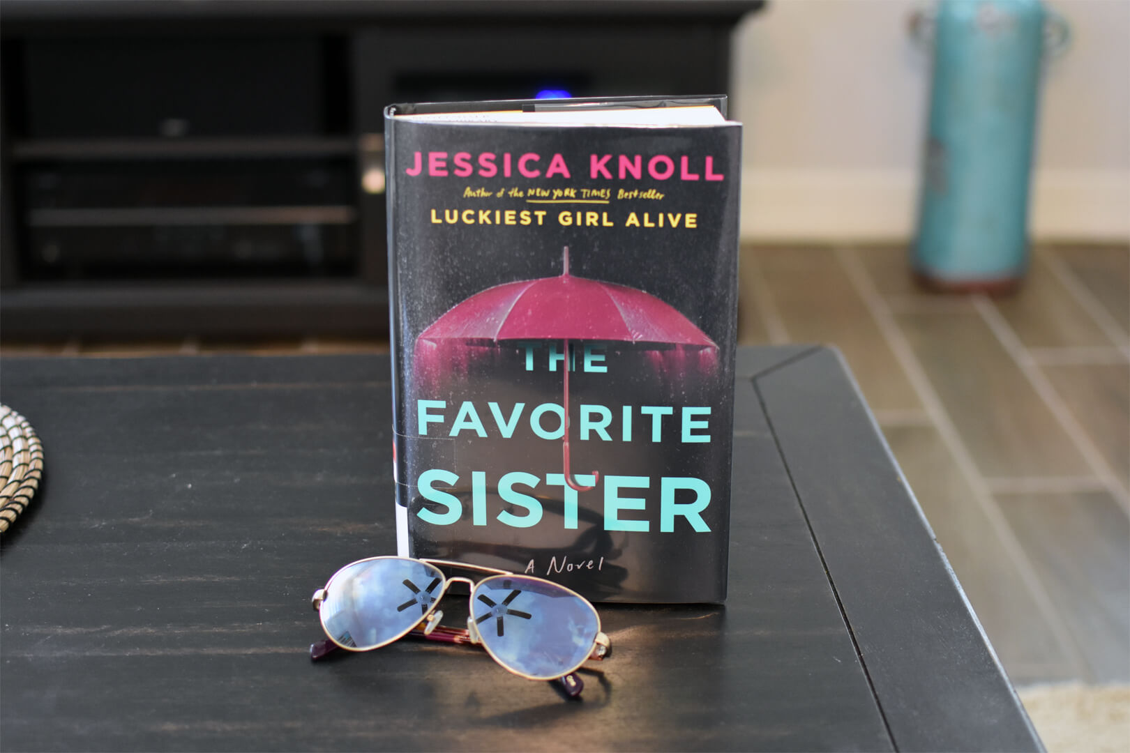 Preview: The Favorite Sister by Jessica Knoll