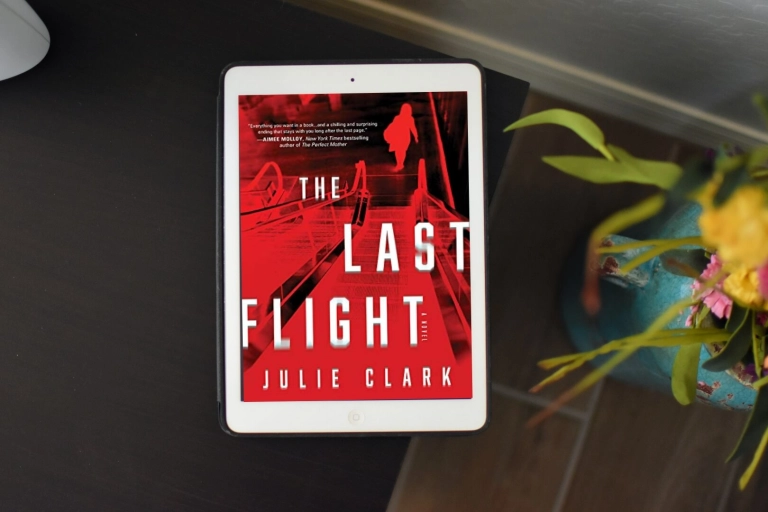 The Last Flight - Julie Clark