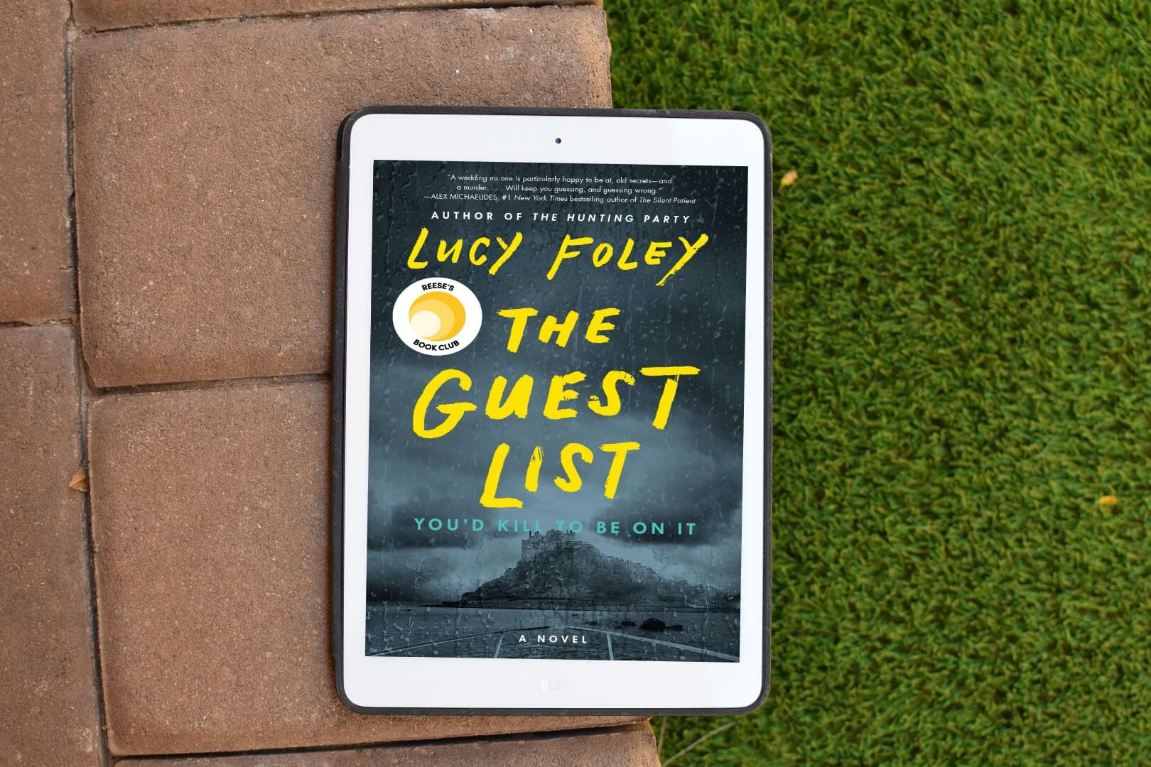 Review: The Guest List by Lucy Foley